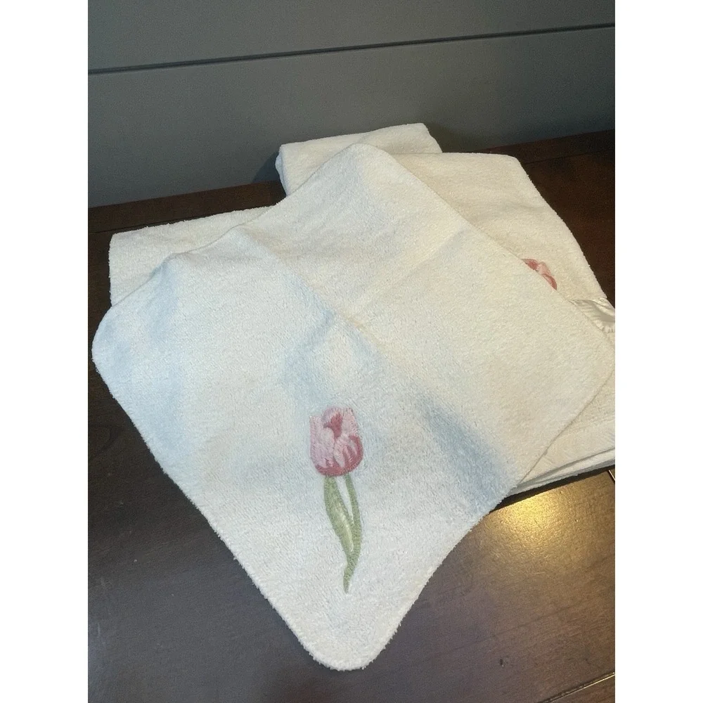 Vintage Kmart Martha Stewart Towel Set 2 Hand 3 Wash Clothes White Pink Rose